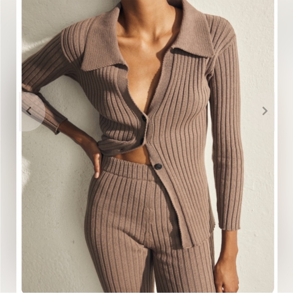 NWT Alohas Nutmeg Ribbed Knit Cardigan in Small